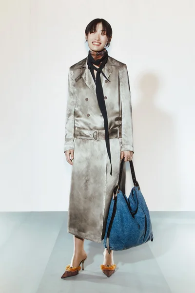 Look 11